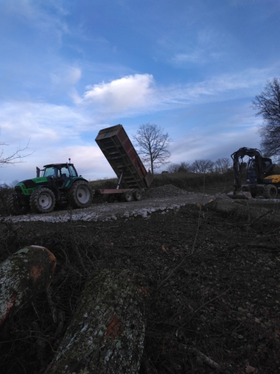 Création d'une place de retournement forestière à SAINT-REMY-DE-BLOT, Combronde, Benay fils Travaux Publics