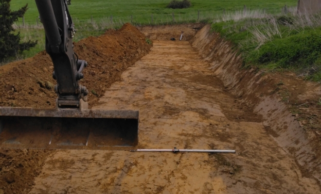 Terrassement d'un bâtiment agricole à ST REMY DE BLOT, Combronde, Benay fils Travaux Publics